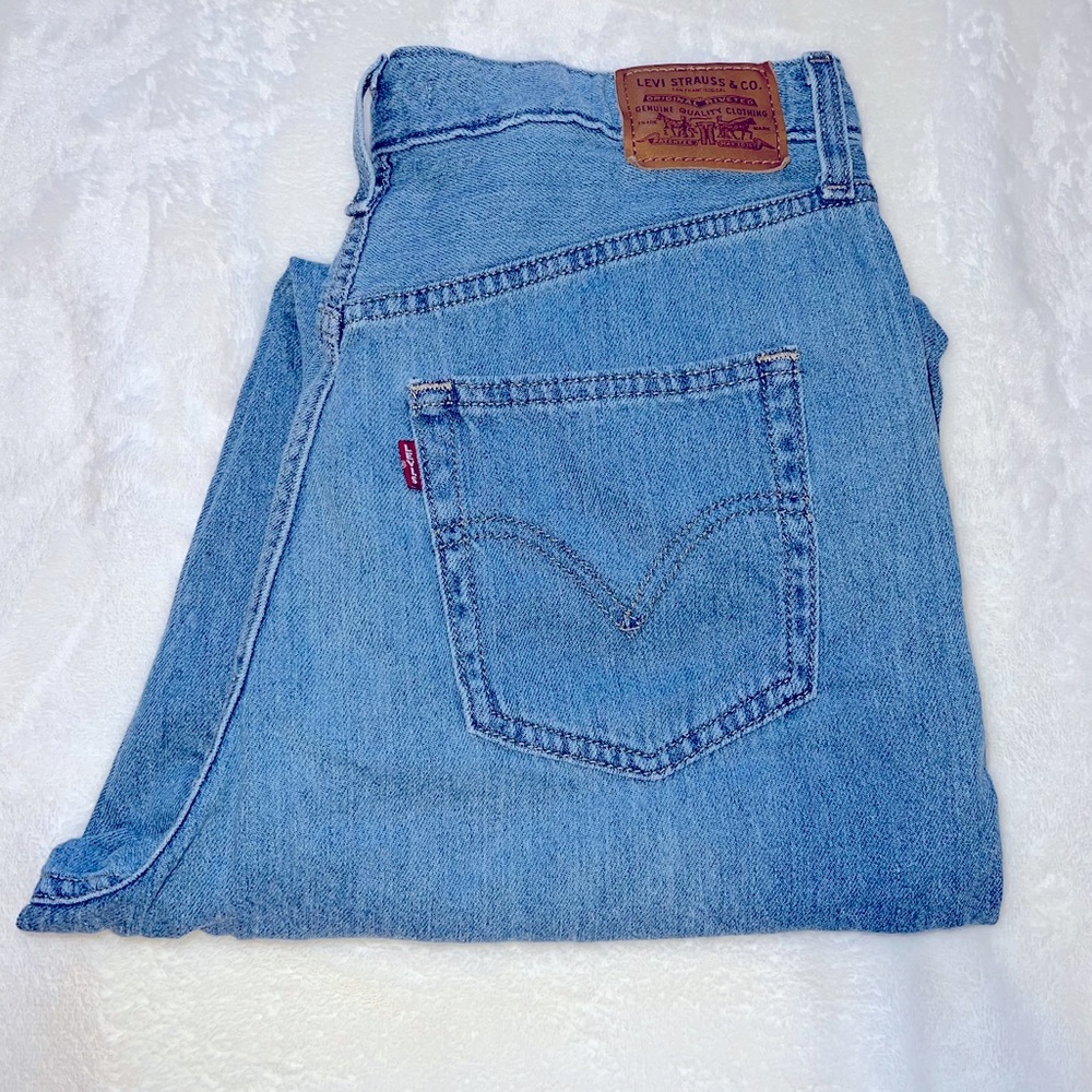Levi mom jeans